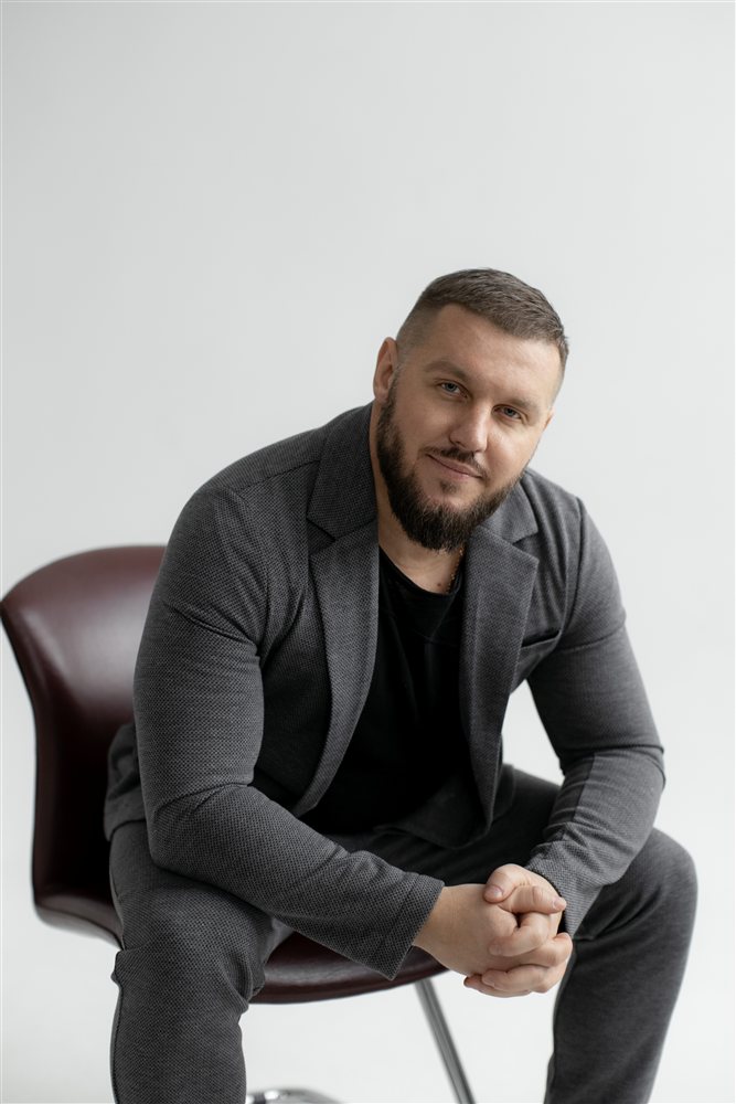 Александр Игралов, риелтор